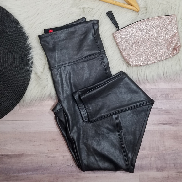 SPANX Pants - Spanx Black Stretch Leggings Shiny Liquid Small